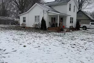 108 N Lincoln Ave, Three Rivers, MI 49093 - Photo 2