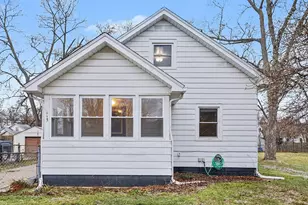 113 N 31st St, Battle Creek, MI 49015 - Photo 2