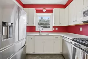 1817 Manchester Blvd, Grosse Pointe Woods, MI 48236 - Photo 10