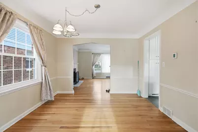 1817 Manchester Boulevard, Grosse Pointe Woods, MI 48236 - Photo 16