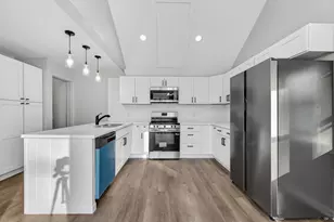 329 E Main St, Spring Arbor, MI 49283 - Photo 16