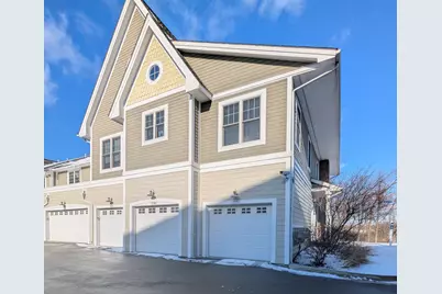 2597 W Towne Street, Ann Arbor, MI 48103 - Photo 2