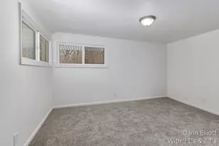 2110 Worden St, Lansing, MI 48910 - Photo 20