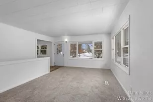 2110 Worden St, Lansing, MI 48910 - Photo 8