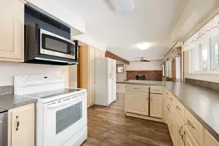 11081 Kelly Rd, Pinckney, MI 48169 - Photo 10