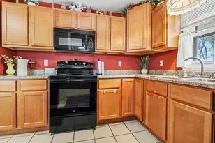 233 Oak St, Battle Creek, MI 49037 - Photo 4