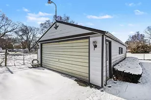 233 Oak St, Battle Creek, MI 49037 - Photo 16