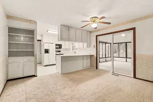 6528 Owen Dr, Kalamazoo, MI 49009 - Photo 4