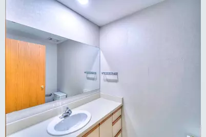 900 E Michigan Avenue #104, Jackson, MI 49201 - Photo 20