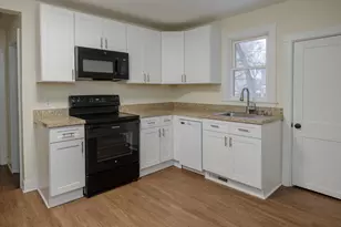 1404 N Edwards St, Kalamazoo, MI 49007 - Photo 2