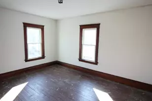 63 N Wabash Ave N, Battle Creek, MI 49017 - Photo 6