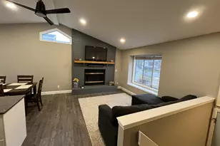 755 Springwood Dr SE, Kentwood, MI 49548 - Photo 2