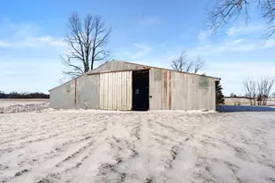 9481 W Pine Lake Rd, Delton, MI 49046 - Photo 38