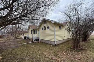 316 N Park St, Ovid, MI 48866 - Photo 6