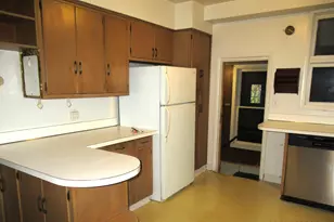 3 Shipman Cir, Ann Arbor, MI 48104 - Photo 6