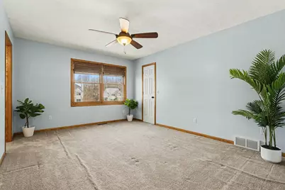 8719 Chadwick Lane, Kalamazoo, MI 49009 - Photo 10