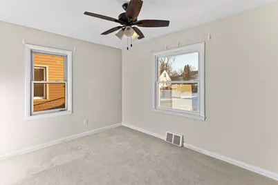 526 Mill Street, Lincoln Park, MI 48146 - Photo 12