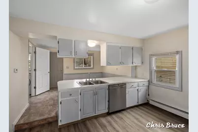 64 Quimby Street NE, Grand Rapids, MI 49505 - Photo 4