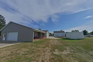 17787 Indian Prairie Rd, White Pigeon, MI 49099 - Photo 32