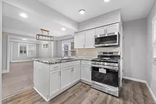 419 W Twelve Mile Rd, Royal Oak, MI 48073 - Photo 14