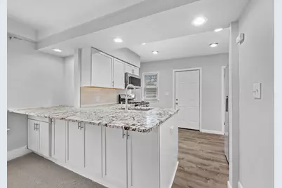 419 W 12 Mile Road, Royal Oak, MI 48073 - Photo 12