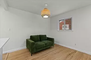 9010 Leverne, Bedford, MI 48239 - Photo 8