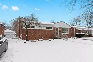 9010 Leverne, Bedford, MI 48239 - Photo 2