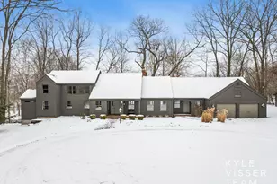 10479 Braska Dr SE, Middleville, MI 49333 - Photo 8