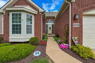 1510 Andover Cir, Commerce Township, MI 48390 - Photo 2