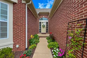 1510 Andover Cir, Commerce Township, MI 48390 - Photo 30