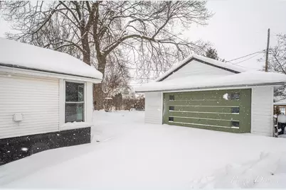 32 W Main Avenue, Zeeland, MI 49464 - Photo 4