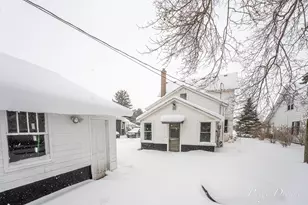 32 W Main Ave, Zeeland, MI 49464 - Photo 6