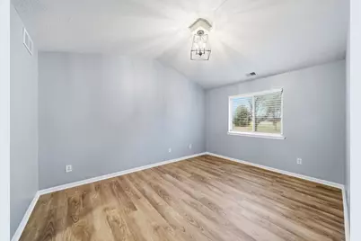 9588 Wheatgrass Lane, Belleville, MI 48111 - Photo 14