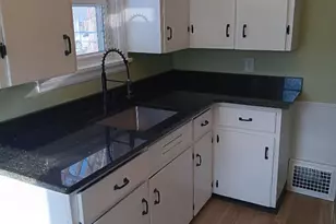 121 N 21st Street N, Battle Creek, MI 49015 - Photo 4