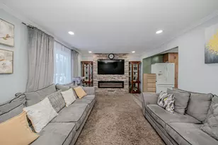 249 Sheffield Dr, Saline, MI 48176 - Photo 16