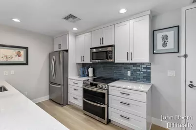 335 Bridge Street NW #1804, Grand Rapids, MI 49504 - Photo 4
