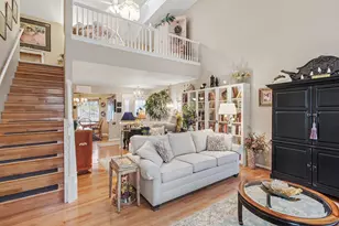 306 Pineknoll Ct, Brighton, MI 48116 - Photo 8