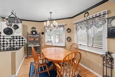 306 Pineknoll Court, Brighton, MI 48116 - Photo 10