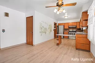 2360 Grove St, Muskegon, MI 49441 - Photo 6