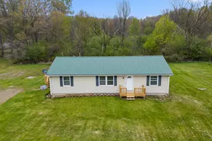 2340 E Mosherville Rd, Jonesville, MI 49250 - Photo 28
