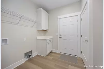 2247 Watertown Way NE, Grand Rapids, MI 49505 - Photo 14