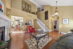 38347 Churchill Ln, Farmington Hills, MI 48331 - Photo 6