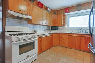 15899 Lakeview Dr, Buchanan, MI 49107 - Photo 32