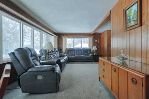 15899 Lakeview Dr, Buchanan, MI 49107 - Photo 22