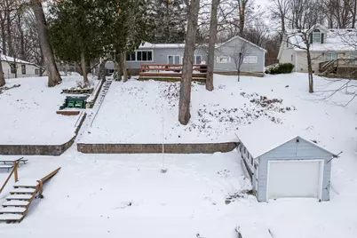 15899 Lakeview Drive, Buchanan, MI 49107 - Photo 6