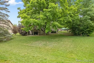 2136 Stowevalley Drive SE, Grand Rapids, MI 49508 - Photo 28