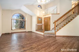 2136 Stowevalley Dr SE, Grand Rapids, MI 49508 - Photo 4