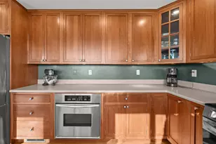 2511 Riverwood Terrace, Saint Joseph, MI 49085 - Photo 18