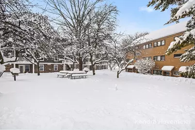 1270 Hillburn Avenue NW, Grand Rapids, MI 49504 - Photo 8