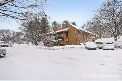 1270 Hillburn Avenue NW, Grand Rapids, MI 49504 - Photo 4